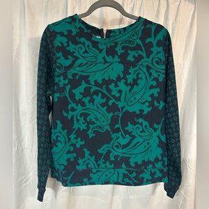 H&M Black and Green Patterned Sweatshirt